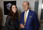 Amsterdam 29 oktober 2023
Opening expositie Davide Heijmans . Haar man Thierry Baudet en haar zoontje waren ook aanwezig .
Davide Heijmans en Theo Hiddema