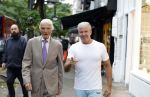 Amsterdam 3 oktober 2023
Dries Roelvink met zijn beste vriend Gunther onderweg naar een heerlijke lunch in Amsterdam zuid. Gunther wordt bijna 85 jaar oud