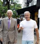 Amsterdam 3 oktober 2023
Dries Roelvink met zijn beste vriend Gunther onderweg naar een heerlijke lunch in Amsterdam zuid. Gunther wordt bijna 85 jaar oud