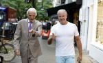 Amsterdam 3 oktober 2023
Dries Roelvink met zijn beste vriend Gunther onderweg naar een heerlijke lunch in Amsterdam zuid. Gunther wordt bijna 85 jaar oud