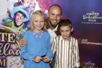 Amsterdam 30 september 2023
Premiere de Grote sinterklaasfilm in Pathe Noord.
Edino v Dorsten met kinderen