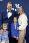 Leeuwarden 1 oktober 2023
Premiere musical de Tocht. Foppe v d Veen met vrouw en kinderen