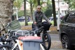 Amsterdam 2 oktober 2023
Frank Rijkaard op zijn fatbike in Amsterdam zuid