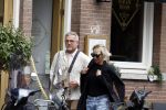 Amsterdam 11 oktober 2023
Gordon en Monique des Bouvrie lunchen bij de burger Room en gaan daarna samen naar de pc hooftstraat.