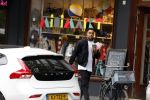 Amsterdam 9 oktober 2023
Gregory v d Wiel haalt samen met zijn dochter een vers sapje bij Joe and the juice . Gregory rijdt in een Lamborghini Urus