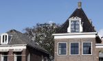 Omgeving Amsterdam 14 oktober 2023
Igone de Jongh heeft een nieuw huis na haar scheiding van Thijs Romer . Igone laat allebei de honden uit.