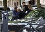 Amsterdam 5 oktober 2023
Joey Veerman en zijn vriendin Chantalle Schilder en hun baby zijn dagje in Amsterdam . Zezijn dar met Joel Drommel en zijn vriendin Laura v Leeuwen