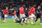 Eindhoven, 3 Oktober 2023
Championsleague PSV-Sevilla, eindstand 2-2
Jordan Teze scoort 2-2
Jordan Teze Armel Bella-Kotchap Ismael Salbari Nemanja Gudelj Ricardo Pepi Luuk de Jong Youssef En-Nesyri en Sergio Ramos