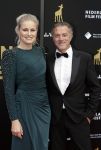 Utrecht 29 september 2023
Uitreiking gouden kalveren in de schouwburg van Utrecht. Jurgen Smit en Marit v Bohemen en haar dochter