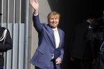 Amsterdam 5 oktober 2023
Koning Willem Alexander arriveert bij koninklijk paleis op de dam en staat de pers te woord ivm lidsmaatschap Prins Bernhard aan partij van Adolf Hitler