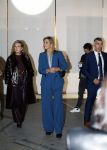 Eindhoven 26 oktober 2023
Koningin Maxima op bezok bij de dutch design week in Eindhoven . Maxima had haar goede vriendin Mariska Dietz mee genomen . Mariska Heeft paleis huis Den Bosch ingericht .
