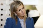 Eindhoven 26 oktober 2023
Koningin Maxima op bezok bij de dutch design week in Eindhoven . Maxima had haar goede vriendin Mariska Dietz mee genomen . Mariska Heeft paleis huis Den Bosch ingericht .
