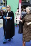 Eindhoven 26 oktober 2023
Koningin Maxima op bezok bij de dutch design week in Eindhoven . Maxima had haar goede vriendin Mariska Dietz mee genomen . Mariska Heeft paleis huis Den Bosch ingericht .