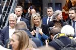 Eindhoven 26 oktober 2023
Koningin Maxima op bezok bij de dutch design week in Eindhoven . Maxima had haar goede vriendin Mariska Dietz mee genomen . Mariska Heeft paleis huis Den Bosch ingericht .