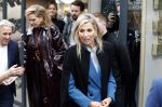 Eindhoven 26 oktober 2023
Koningin Maxima op bezok bij de dutch design week in Eindhoven . Maxima had haar goede vriendin Mariska Dietz mee genomen . Mariska Heeft paleis huis Den Bosch ingericht .