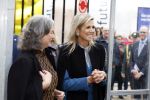 Eindhoven 26 oktober 2023
Koningin Maxima op bezok bij de dutch design week in Eindhoven . Maxima had haar goede vriendin Mariska Dietz mee genomen . Mariska Heeft paleis huis Den Bosch ingericht .