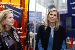 Eindhoven 26 oktober 2023
Koningin Maxima op bezok bij de dutch design week in Eindhoven . Maxima had haar goede vriendin Mariska Dietz mee genomen . Mariska Heeft paleis huis Den Bosch ingericht .