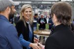 Eindhoven 26 oktober 2023
Koningin Maxima op bezok bij de dutch design week in Eindhoven . Maxima had haar goede vriendin Mariska Dietz mee genomen . Mariska Heeft paleis huis Den Bosch ingericht .