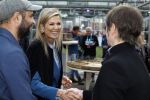Eindhoven 26 oktober 2023
Koningin Maxima op bezok bij de dutch design week in Eindhoven . Maxima had haar goede vriendin Mariska Dietz mee genomen . Mariska Heeft paleis huis Den Bosch ingericht .