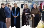 Eindhoven 26 oktober 2023
Koningin Maxima op bezok bij de dutch design week in Eindhoven . Maxima had haar goede vriendin Mariska Dietz mee genomen . Mariska Heeft paleis huis Den Bosch ingericht .