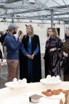 Eindhoven 26 oktober 2023
Koningin Maxima op bezok bij de dutch design week in Eindhoven . Maxima had haar goede vriendin Mariska Dietz mee genomen . Mariska Heeft paleis huis Den Bosch ingericht .