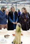 Eindhoven 26 oktober 2023
Koningin Maxima op bezok bij de dutch design week in Eindhoven . Maxima had haar goede vriendin Mariska Dietz mee genomen . Mariska Heeft paleis huis Den Bosch ingericht .
