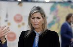 Eindhoven 26 oktober 2023
Koningin Maxima op bezok bij de dutch design week in Eindhoven . Maxima had haar goede vriendin Mariska Dietz mee genomen . Mariska Heeft paleis huis Den Bosch ingericht .