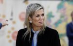 Eindhoven 26 oktober 2023
Koningin Maxima op bezok bij de dutch design week in Eindhoven . Maxima had haar goede vriendin Mariska Dietz mee genomen . Mariska Heeft paleis huis Den Bosch ingericht .
