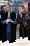 Eindhoven 26 oktober 2023
Koningin Maxima op bezok bij de dutch design week in Eindhoven . Maxima had haar goede vriendin Mariska Dietz mee genomen . Mariska Heeft paleis huis Den Bosch ingericht .