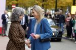 Eindhoven 26 oktober 2023
Koningin Maxima op bezok bij de dutch design week in Eindhoven . Maxima had haar goede vriendin Mariska Dietz mee genomen . Mariska Heeft paleis huis Den Bosch ingericht .
