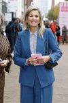 Eindhoven 26 oktober 2023
Koningin Maxima op bezok bij de dutch design week in Eindhoven . Maxima had haar goede vriendin Mariska Dietz mee genomen . Mariska Heeft paleis huis Den Bosch ingericht .