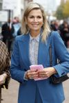 Eindhoven 26 oktober 2023
Koningin Maxima op bezok bij de dutch design week in Eindhoven . Maxima had haar goede vriendin Mariska Dietz mee genomen . Mariska Heeft paleis huis Den Bosch ingericht .