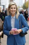 Eindhoven 26 oktober 2023
Koningin Maxima op bezok bij de dutch design week in Eindhoven . Maxima had haar goede vriendin Mariska Dietz mee genomen . Mariska Heeft paleis huis Den Bosch ingericht .