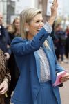 Eindhoven 26 oktober 2023
Koningin Maxima op bezok bij de dutch design week in Eindhoven . Maxima had haar goede vriendin Mariska Dietz mee genomen . Mariska Heeft paleis huis Den Bosch ingericht .