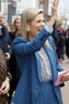Eindhoven 26 oktober 2023
Koningin Maxima op bezok bij de dutch design week in Eindhoven . Maxima had haar goede vriendin Mariska Dietz mee genomen . Mariska Heeft paleis huis Den Bosch ingericht .