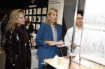 Eindhoven 26 oktober 2023
Koningin Maxima op bezok bij de dutch design week in Eindhoven . Maxima had haar goede vriendin Mariska Dietz mee genomen . Mariska Heeft paleis huis Den Bosch ingericht .