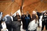 Eindhoven 26 oktober 2023
Koningin Maxima op bezok bij de dutch design week in Eindhoven . Maxima had haar goede vriendin Mariska Dietz mee genomen . Mariska Heeft paleis huis Den Bosch ingericht .