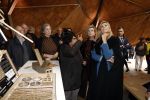 Eindhoven 26 oktober 2023
Koningin Maxima op bezok bij de dutch design week in Eindhoven . Maxima had haar goede vriendin Mariska Dietz mee genomen . Mariska Heeft paleis huis Den Bosch ingericht .