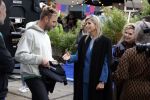Eindhoven 26 oktober 2023
Koningin Maxima op bezok bij de dutch design week in Eindhoven . Maxima had haar goede vriendin Mariska Dietz mee genomen . Mariska Heeft paleis huis Den Bosch ingericht . Jochem Goedhals