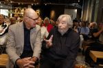 Utrecht 29 september 2023
Boekpresentatie Maarten v Rossem . Ook Philip Freriks kwam even kijken . De presentatie was bij boekhandel Broese