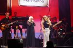 Tilburg 2 oktober 2023
Buma Prijzen in 013 in Tilburg .
Zangeres Mieke zingt samen met Marco Schuitmaker het liedje Engelbewaarder.