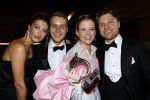 Amsterdam 12 oktober 2023
Televizierring 2023 in Carre .
Noa Vahle won de prijs voor talent van het jaar.
Noa met haar vriend Tim de Wild haar broer Julian Vahle en zijn vriendin Chelsey Weimar