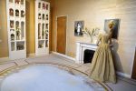 Soestdijk 11 oktober 2023
 Prinses Margarita de Bourbon de Parme poseert voorafgaand aan de opening van de tentoonstelling De vrouwen van Soestdijk op Paleis Soestdijk. In de tentoonstelling staan de vrouwen die het paleis gevormd hebben en er verbleven centraal, onder wie koningin Juliana, koningin-regentes Emma van Waldeck-Pyrmont  Interieur en foto's paleis Soestdijk