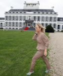 Soestdijk 11 oktober 2023
 Prinses Margarita de Bourbon de Parme poseert voorafgaand aan de opening van de tentoonstelling De vrouwen van Soestdijk op Paleis Soestdijk. In de tentoonstelling staan de vrouwen die het paleis gevormd hebben en er verbleven centraal, onder wie koningin Juliana, koningin-regentes Emma van Waldeck-Pyrmont en prinses