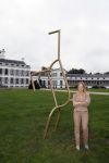 Soestdijk 11 oktober 2023
 Prinses Margarita de Bourbon de Parme poseert voorafgaand aan de opening van de tentoonstelling De vrouwen van Soestdijk op Paleis Soestdijk. In de tentoonstelling staan de vrouwen die het paleis gevormd hebben en er verbleven centraal, onder wie koningin Juliana, koningin-regentes Emma van Waldeck-Pyrmont en prinses