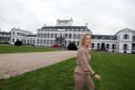 Soestdijk 11 oktober 2023
 Prinses Margarita de Bourbon de Parme poseert voorafgaand aan de opening van de tentoonstelling De vrouwen van Soestdijk op Paleis Soestdijk. In de tentoonstelling staan de vrouwen die het paleis gevormd hebben en er verbleven centraal, onder wie koningin Juliana, koningin-regentes Emma van Waldeck-Pyrmont en prinses