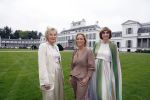 Soestdijk 11 oktober 2023
 Prinses Margarita de Bourbon de Parme poseert voorafgaand aan de opening van de tentoonstelling De vrouwen van Soestdijk op Paleis Soestdijk. In de tentoonstelling staan de vrouwen die het paleis gevormd hebben en er verbleven centraal, onder wie koningin Juliana, koningin-regentes Emma van Waldeck-Pyrmont . Nicole Uniquole Maya Meijer en Prinses Margarita