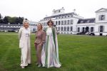 Soestdijk 11 oktober 2023
 Prinses Margarita de Bourbon de Parme poseert voorafgaand aan de opening van de tentoonstelling De vrouwen van Soestdijk op Paleis Soestdijk. In de tentoonstelling staan de vrouwen die het paleis gevormd hebben en er verbleven centraal, onder wie koningin Juliana, koningin-regentes Emma van Waldeck-Pyrmont . Nicole Uniquole Maya Meijer en Prinses Margarita