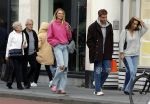 Amsterdam 5 oktober 2023
Robbert Rodenburg Romee Strijd en Monica Geuze op straat in Amsterdam zuid.