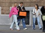 Amsterdam 5 oktober 2023
Robbert Rodenburg Romee Strijd en Monica Geuze op straat in Amsterdam zuid.